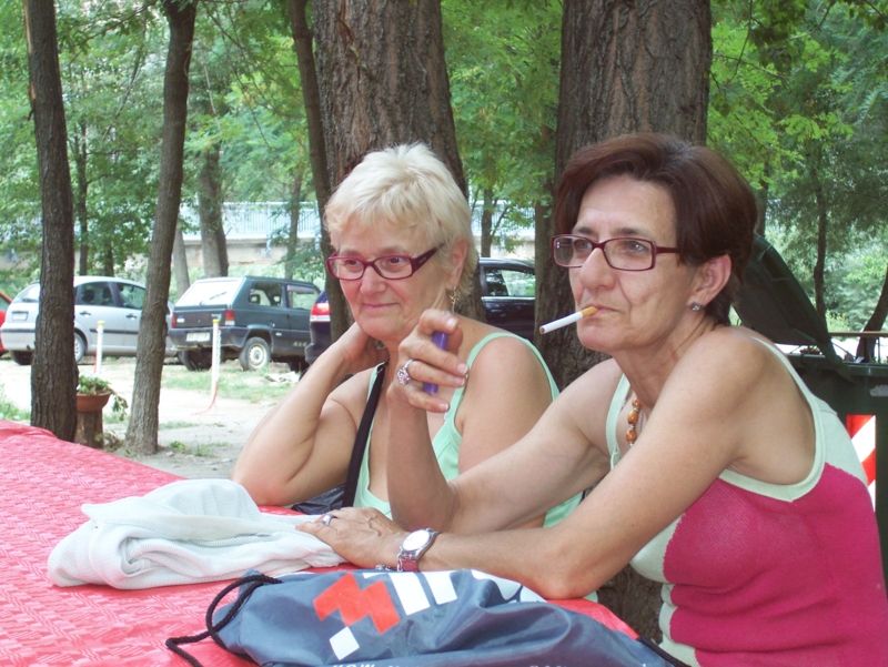  Image name: Persone060.jpg 
 width: 800 pixel 
 height: 601 pixel 
 Size: 438341 bytes 
 Click to enlarge 